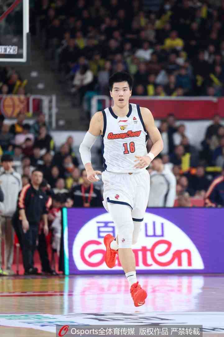 差强人意！焦泊乔8投3中&6罚5中得到11分2板2助